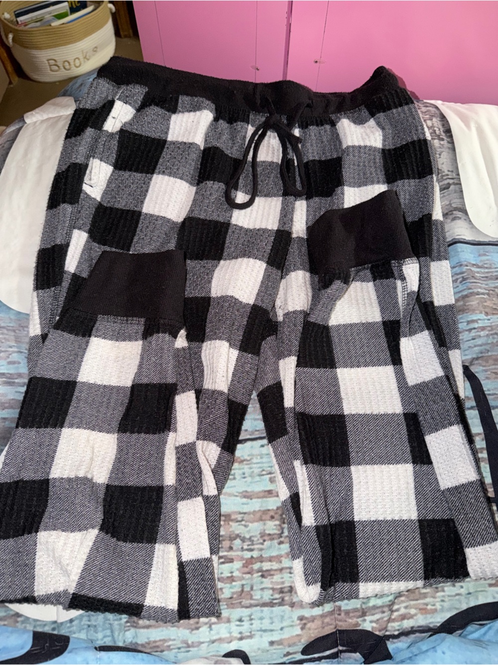 Black & White Buffalo Check Women’s Hooded Sweater